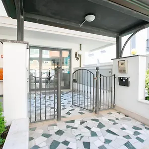 Hotel apartamentowy Dei Pini