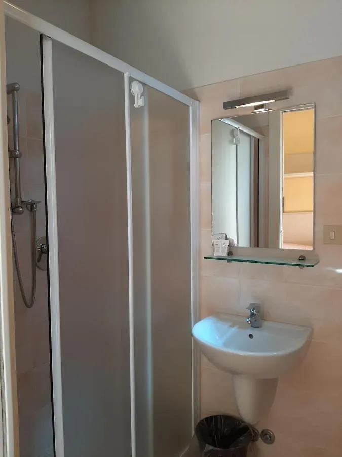 Hotel Originale Rimini 3*,