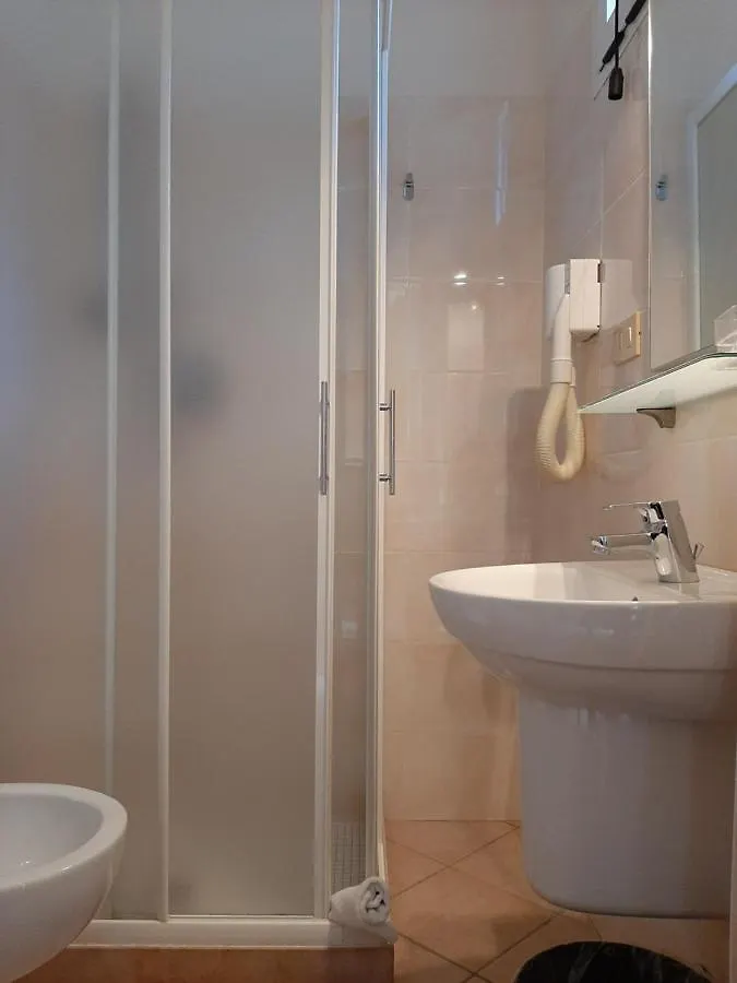 Hotel Originale By Alehotels リミニ 3*,