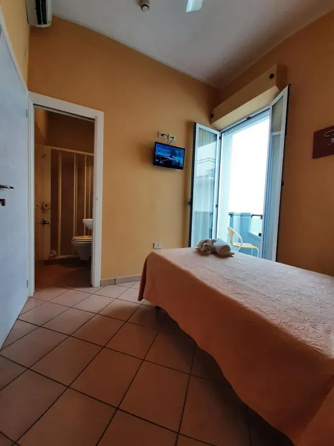 Hotel Originale Rimini 3*,